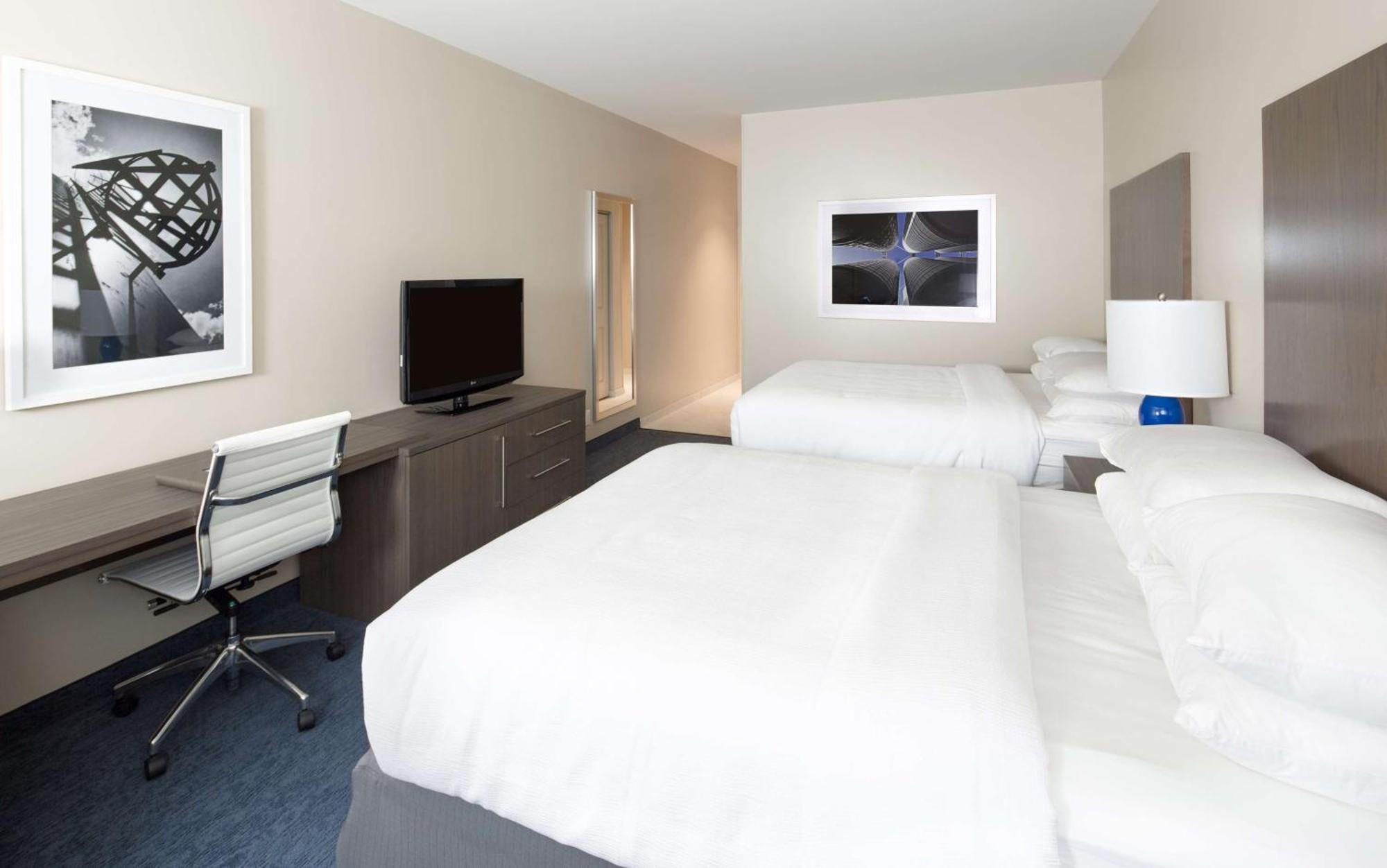 Hotel Renovo Des Moines Urbandale,Tapestry Collection Hilton Exterior foto